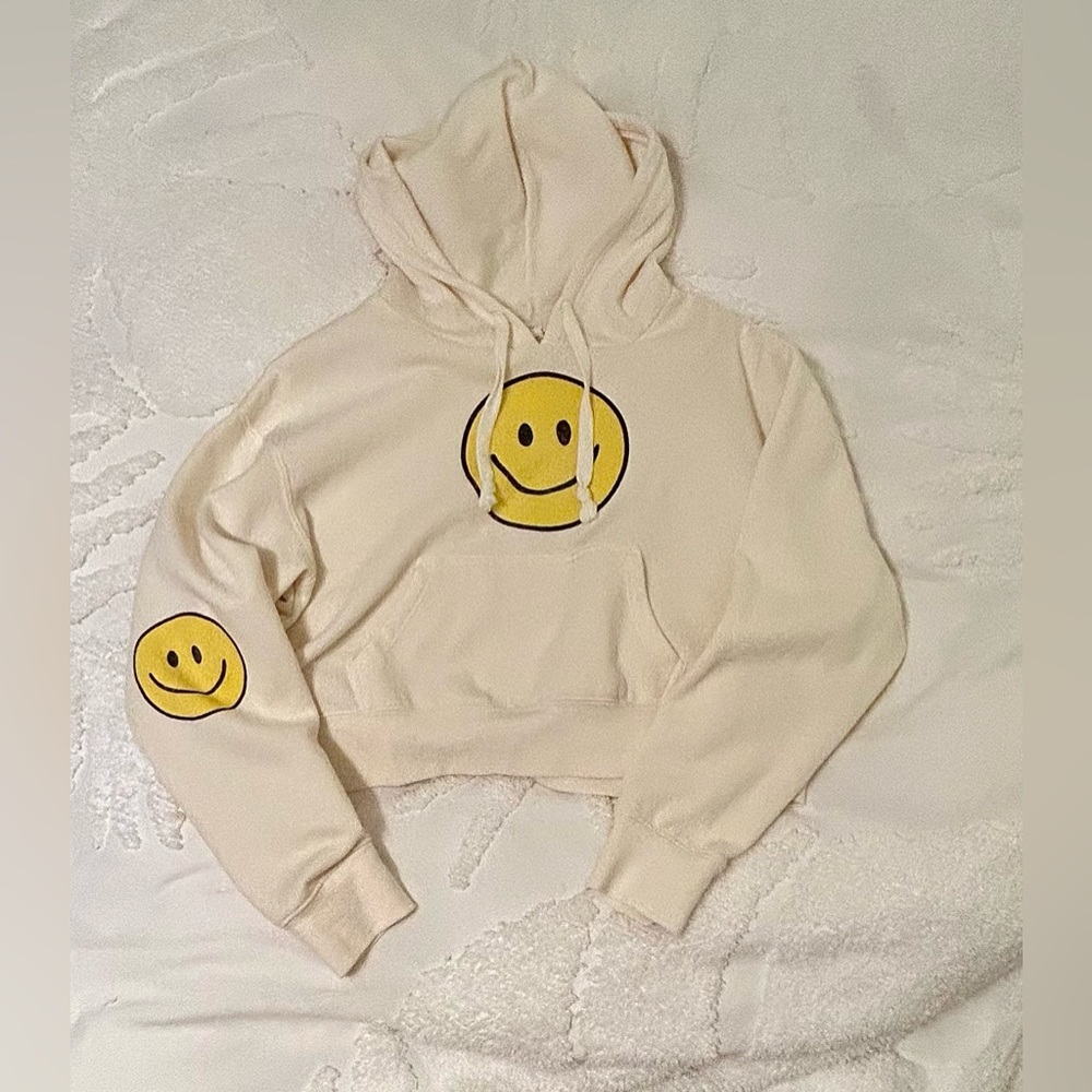 Preppy Smiley Face Tilly’s Sweatshirt